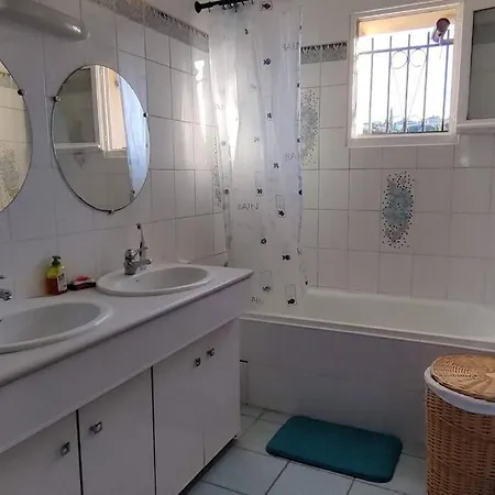Vila Avec Piscine Et Terrasse Au Calme *